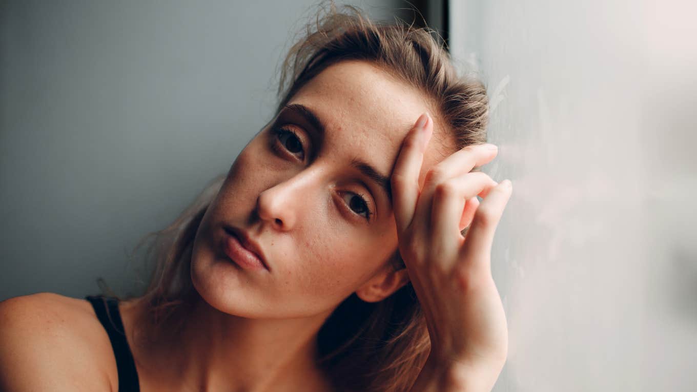 People Who Have Serious Trust Issues Often Don’t Realize They Do These Insecure Things In Their Relationship Person who has serious trust issues in relationship.
