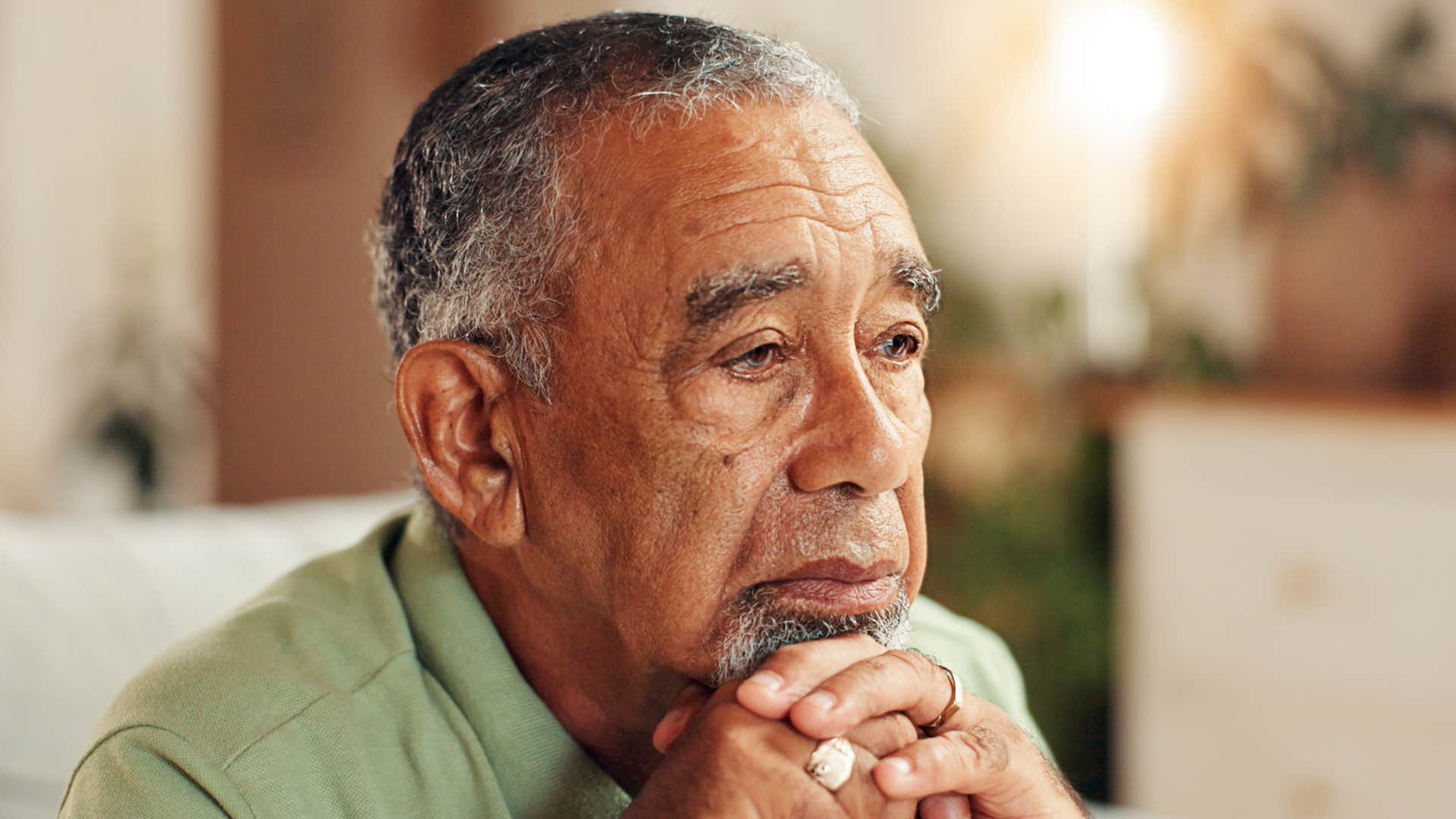 people who are deeply lonely but won't admit it often say these things casually I don't want to bother anyone people who are deeply lonely but won't admit it often say these things casually I don't want to bother anyone