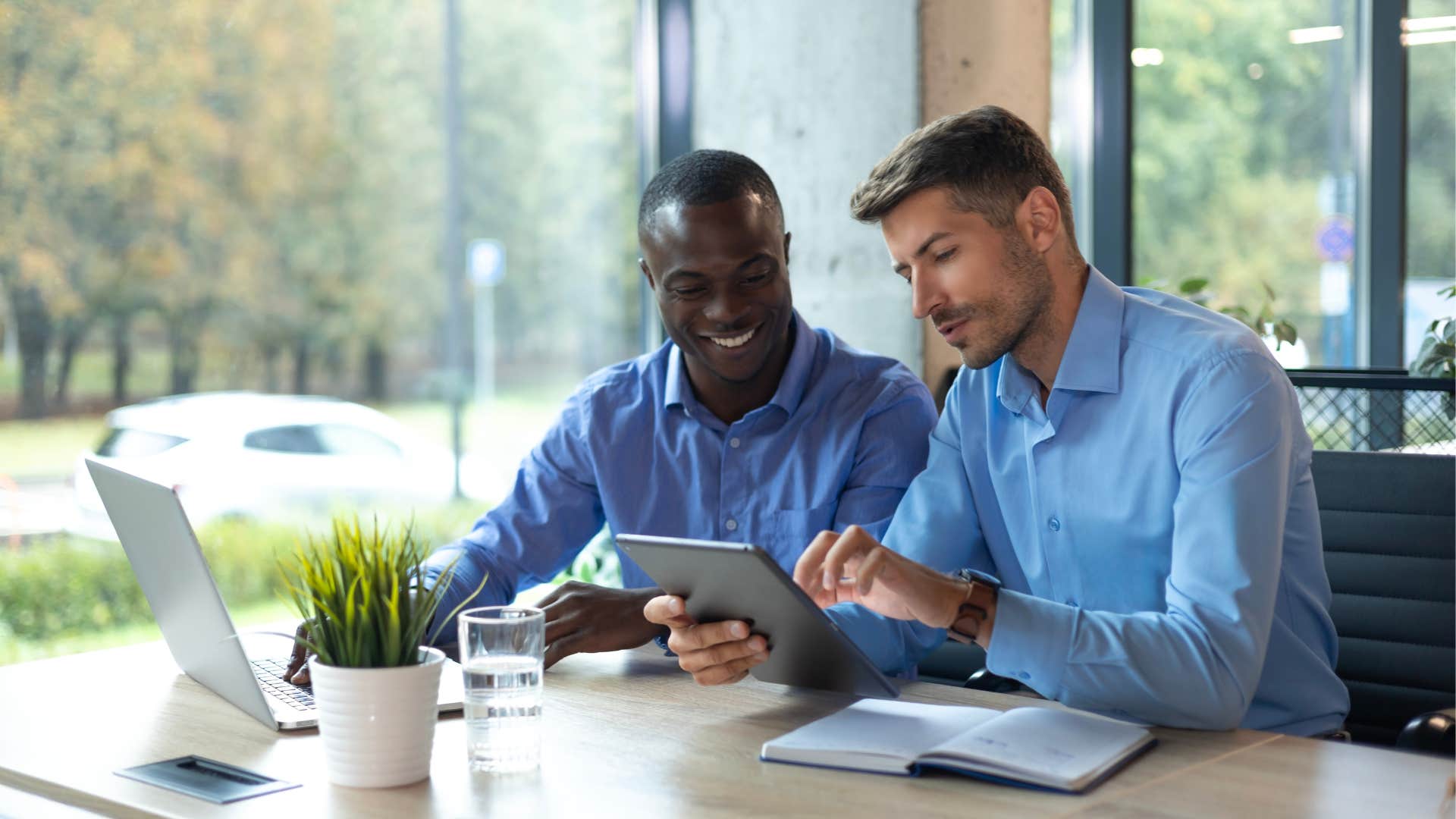 people who are quietly genius usually have these odd habits takes unusually long pauses before speaking