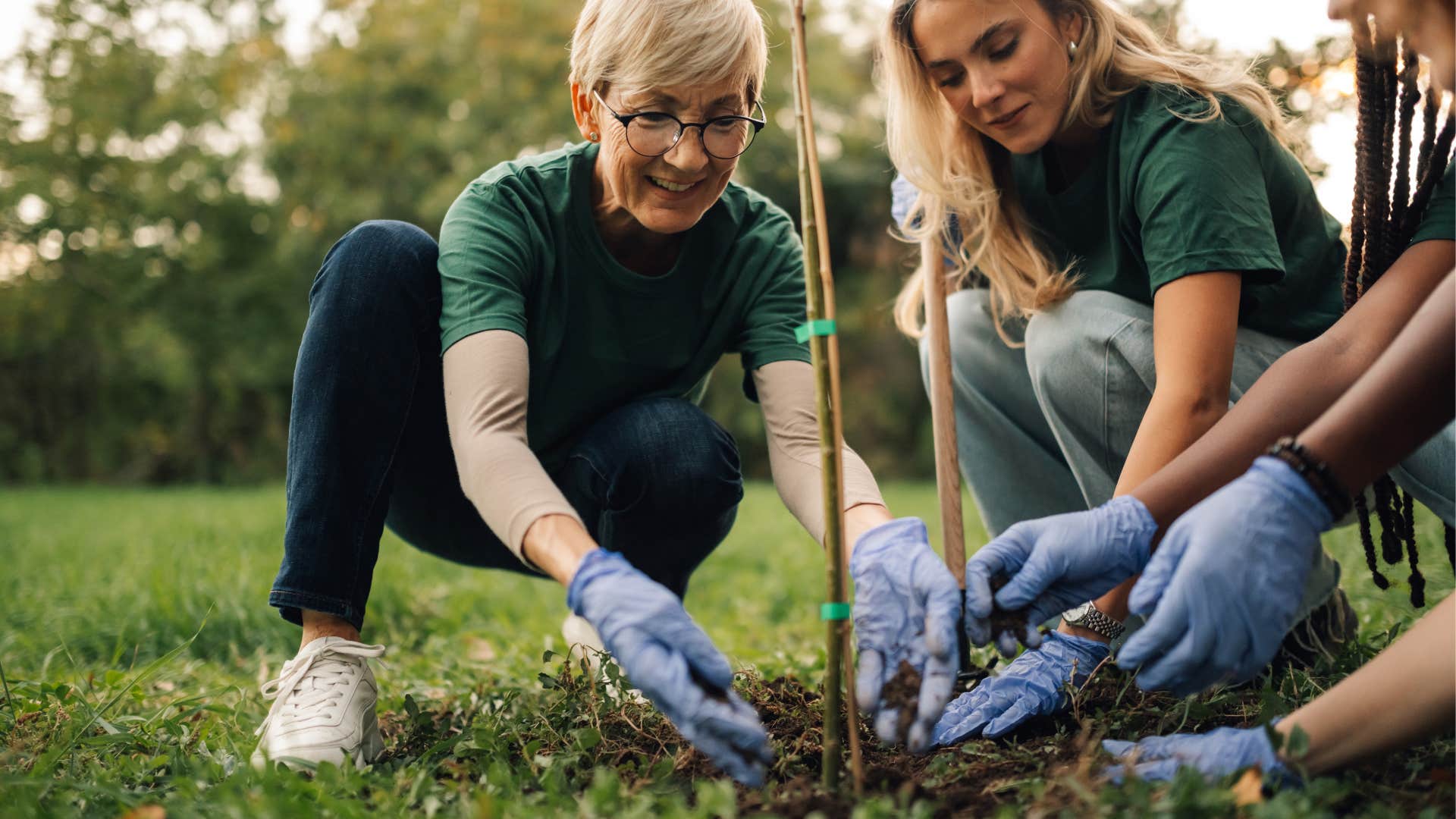 Happy people give land back