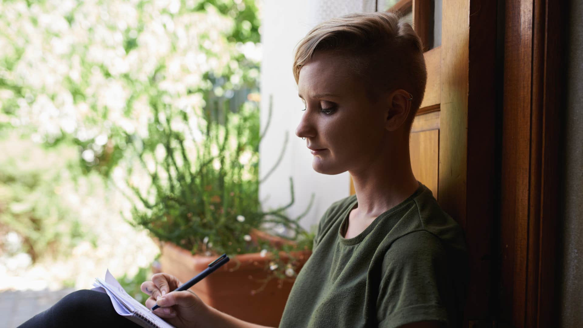 people who feel seriously drained after socializing usually have these rare traits creative