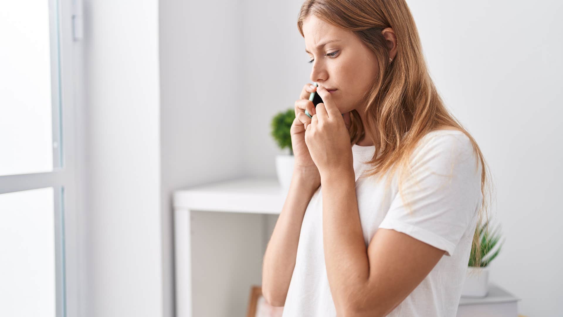 people who hate talking on the phone usually have these specific reasons introversion