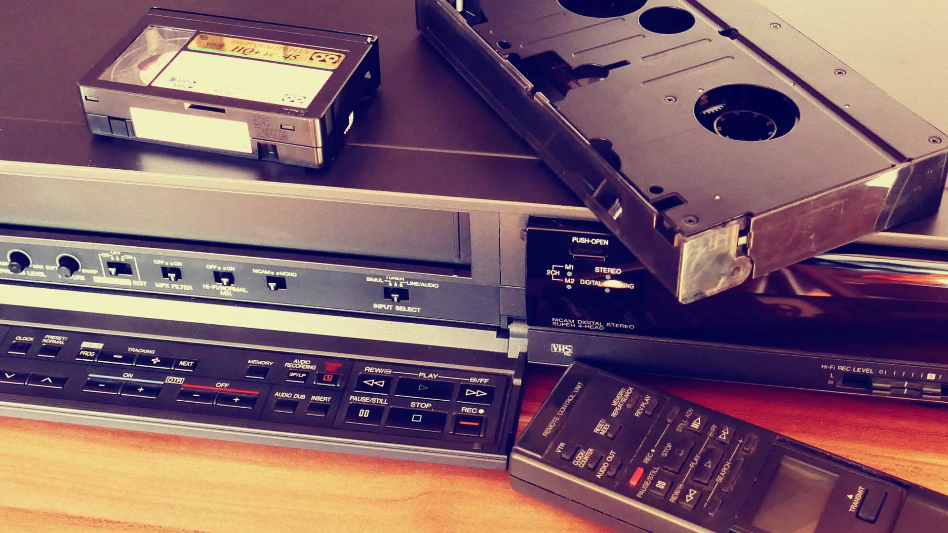 people who lived in the 1990s had to do these 11 ridiculous things no one has to do rewind tapes