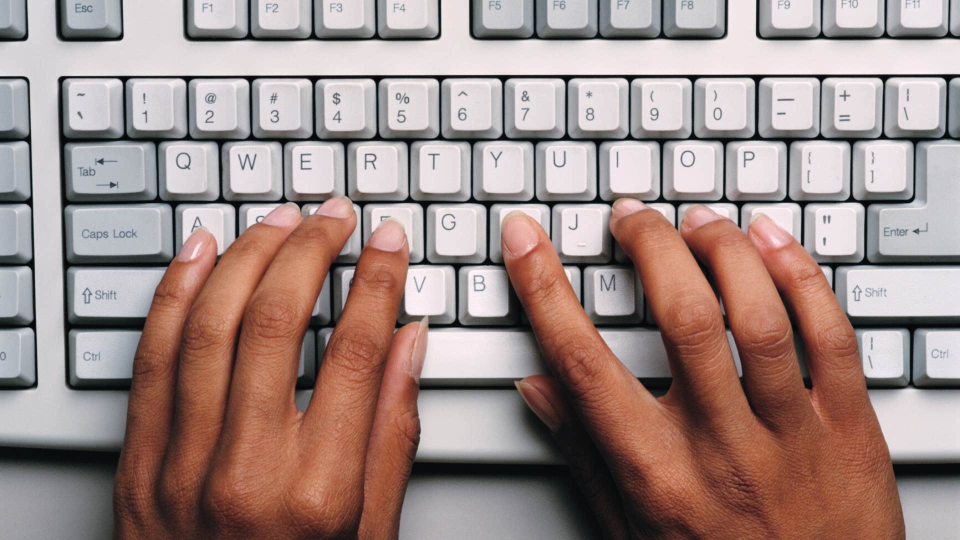 people who lived in the 1990s had to do these 11 ridiculous things no one has to do now type out essays and work document