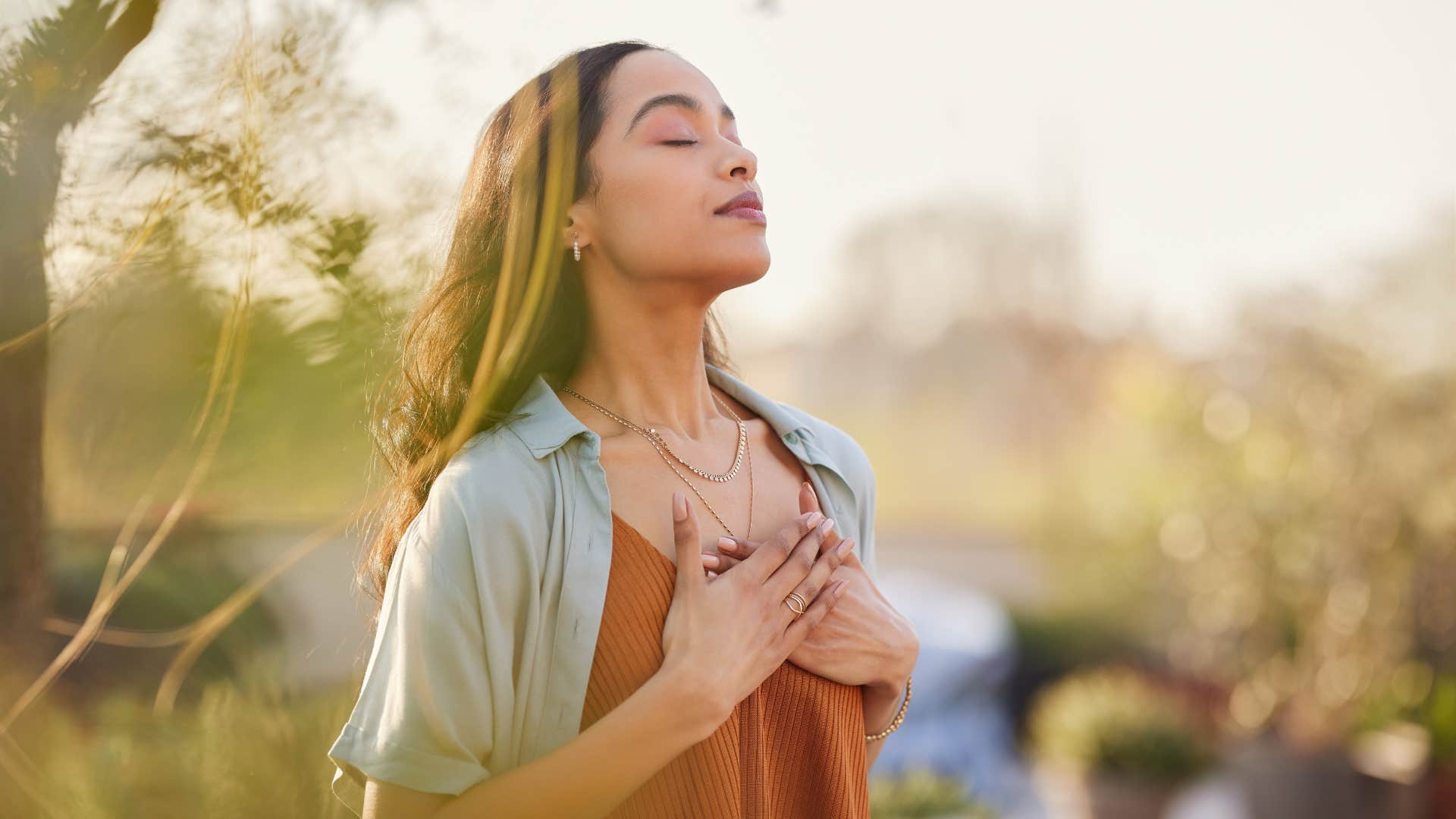 woman who is healing and needs silence at the end of the workday