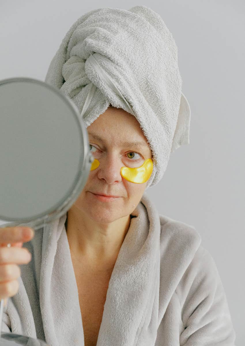 woman displaying narcissism