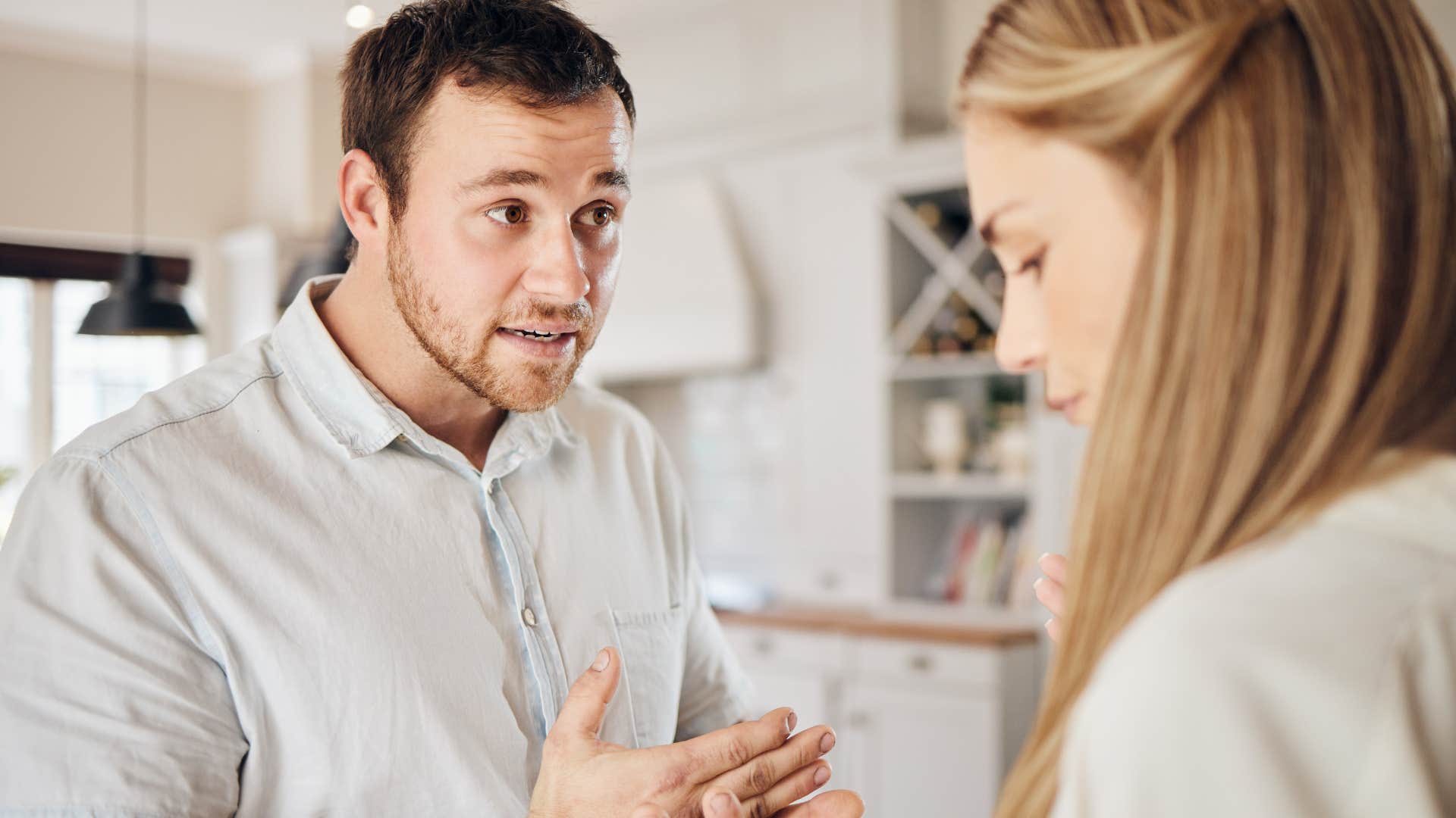 need to have the last word people who secretly feel insecure about their intelligence usually do these things in conversations insecure man who needs to have the last word arguing with wife