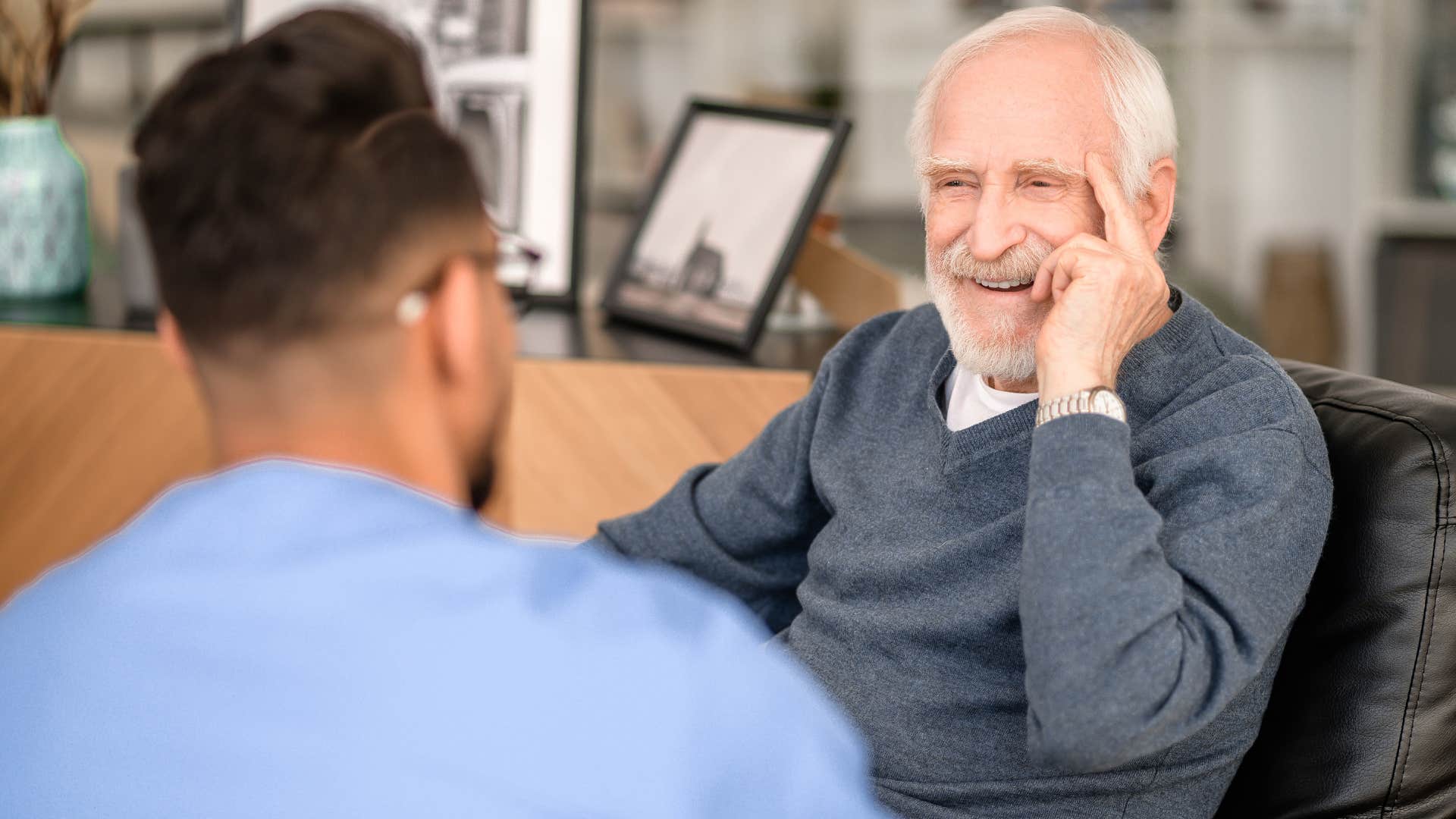 Man saying "you're actually so smart" to a Gen Z man.