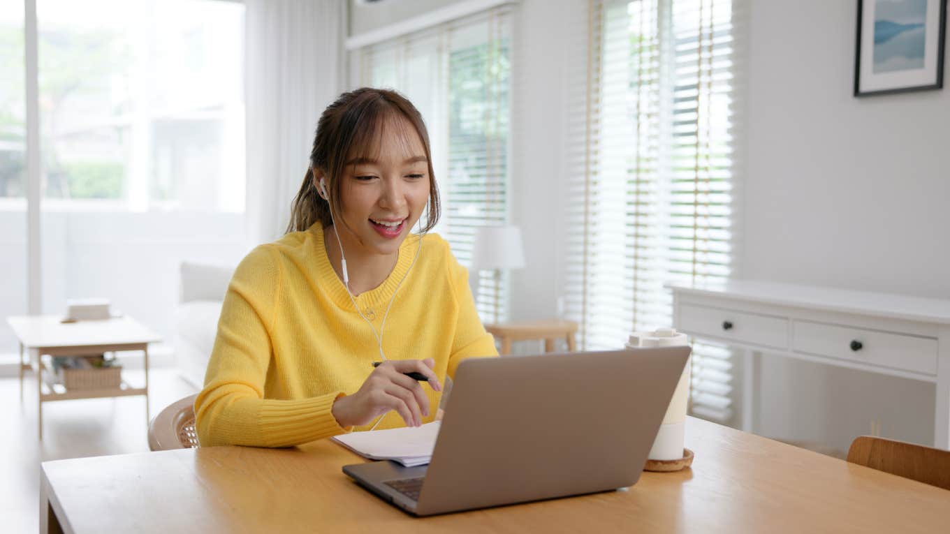 Professor Admits Gen Z Workers Have Good Reason For Being So Lazy At Work gen z employee working at laptop from home