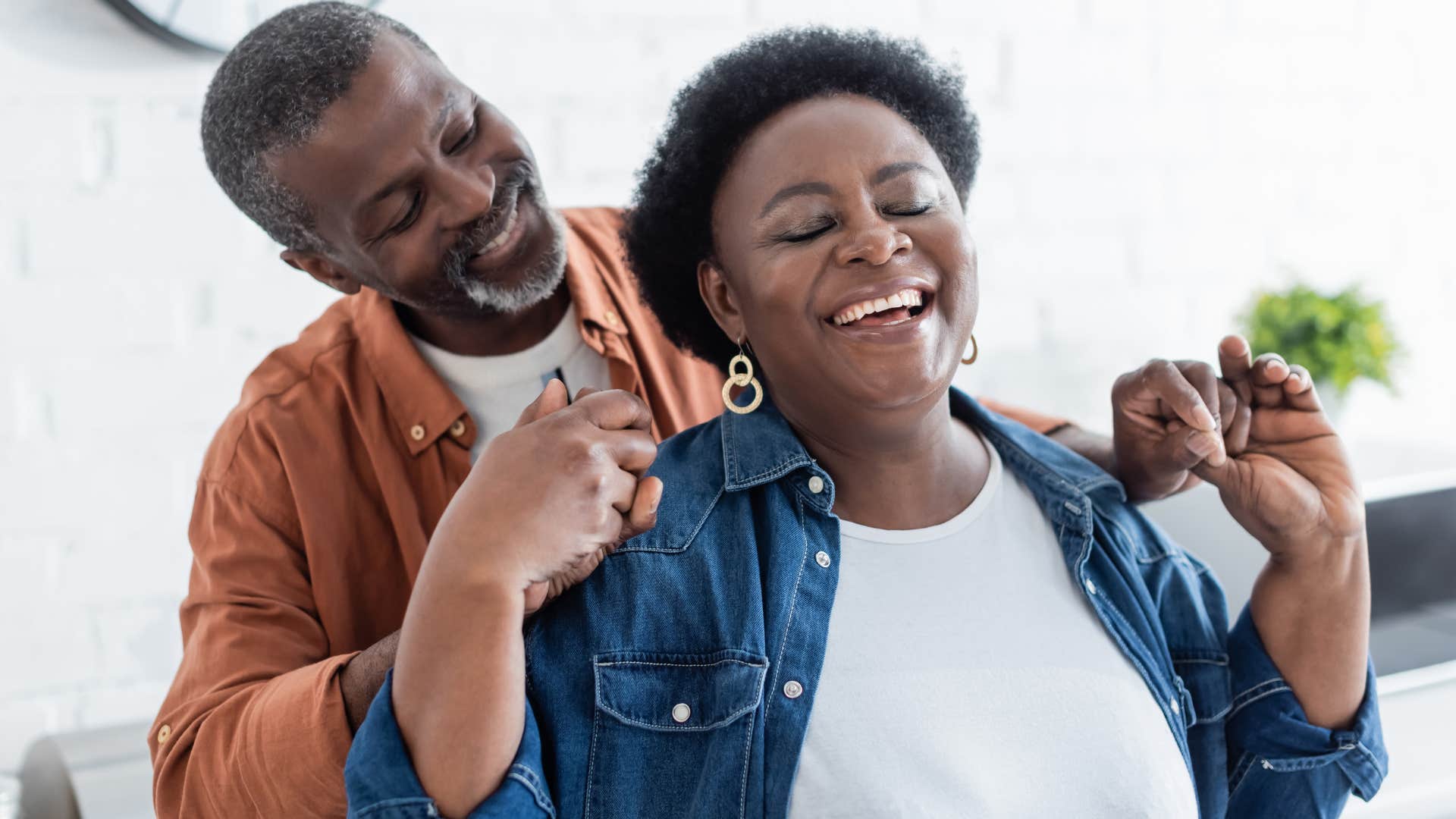 Couple that expresses gratitude often at home.
