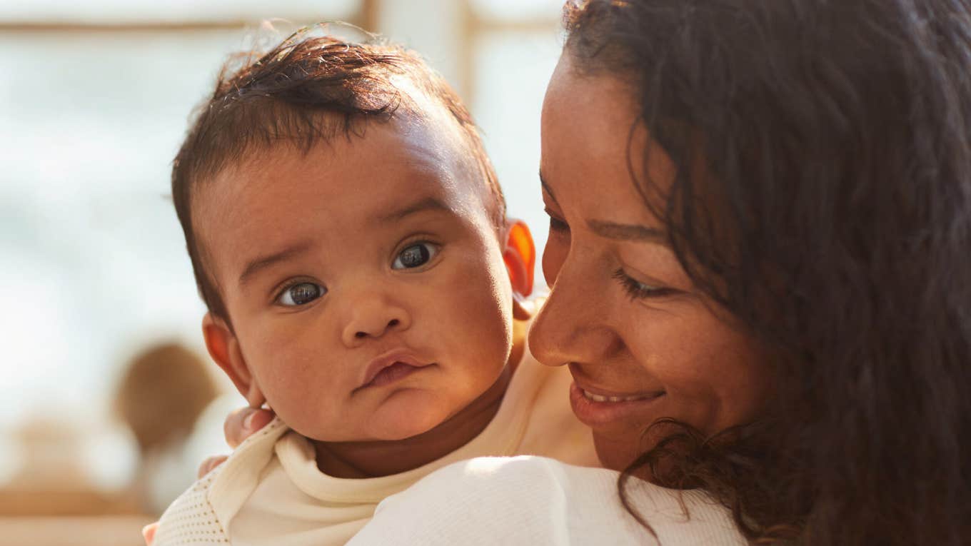 Traits Of A Silky Mom Who Has This Whole Parenting Thing Figured Out Silk mom has parenting figured out.