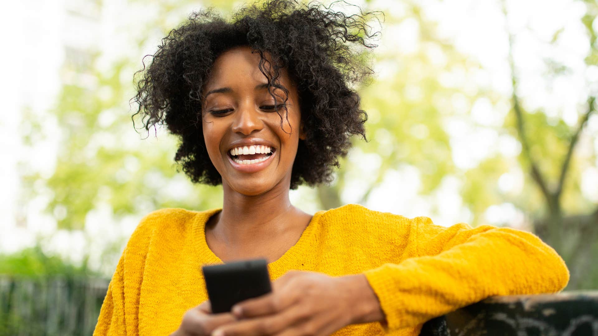 woman who is naturally interesting as she waits before responding to texts