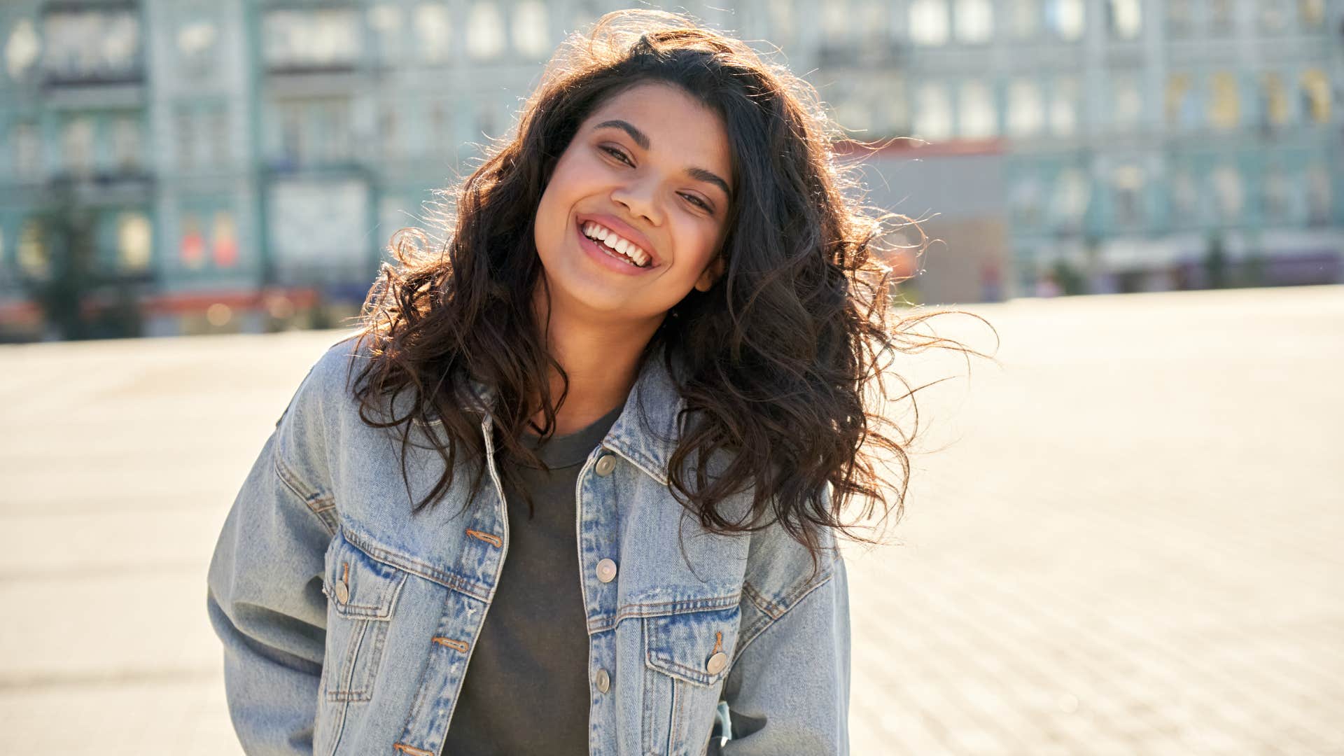 woman who refuses to live in the past as she is thankful for mistakes