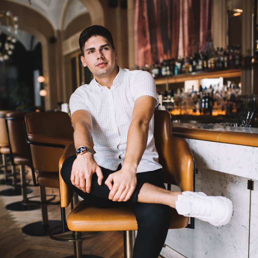 frugal gen z man not ordering bartender
