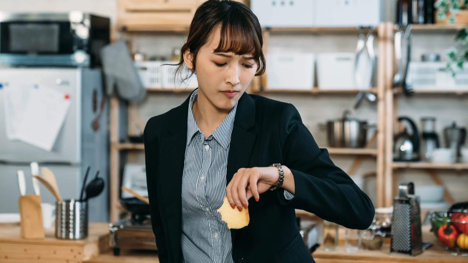 Woman who can skip breakfast leaving for work.