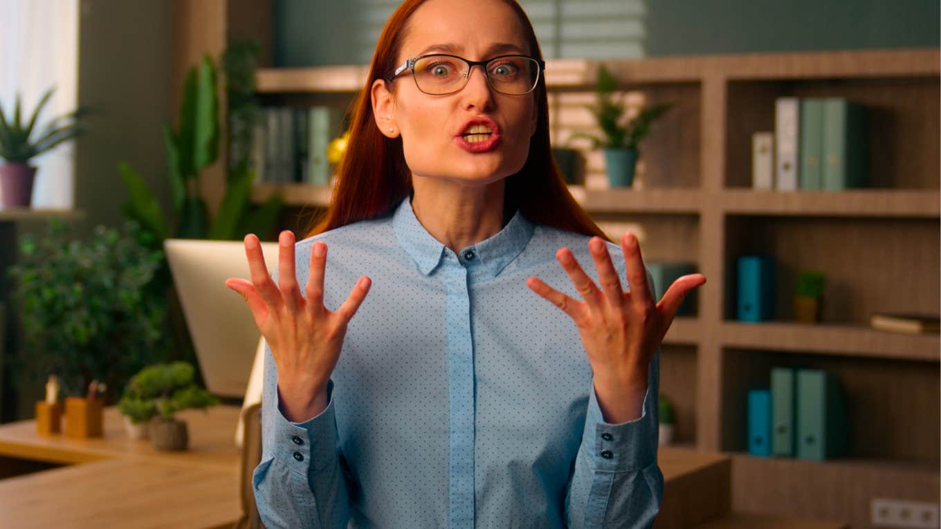 Things People Do In Meetings That Quietly Annoy Everyone Else In The Room Things People Do In Meetings That Quietly Annoy Everyone Else In The Room