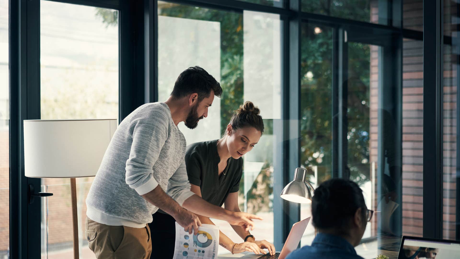things people do in meetings that quietly annoy everyone else in the room coming unprepared 