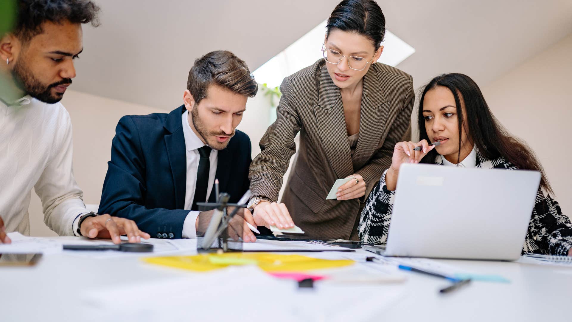 things people do in meetings that quietly annoy everyone else in the room going over time