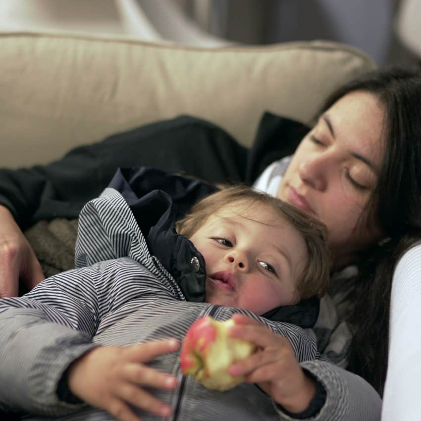 man who criticizies his stay-at-home-wife even though as a sahm she's very tired