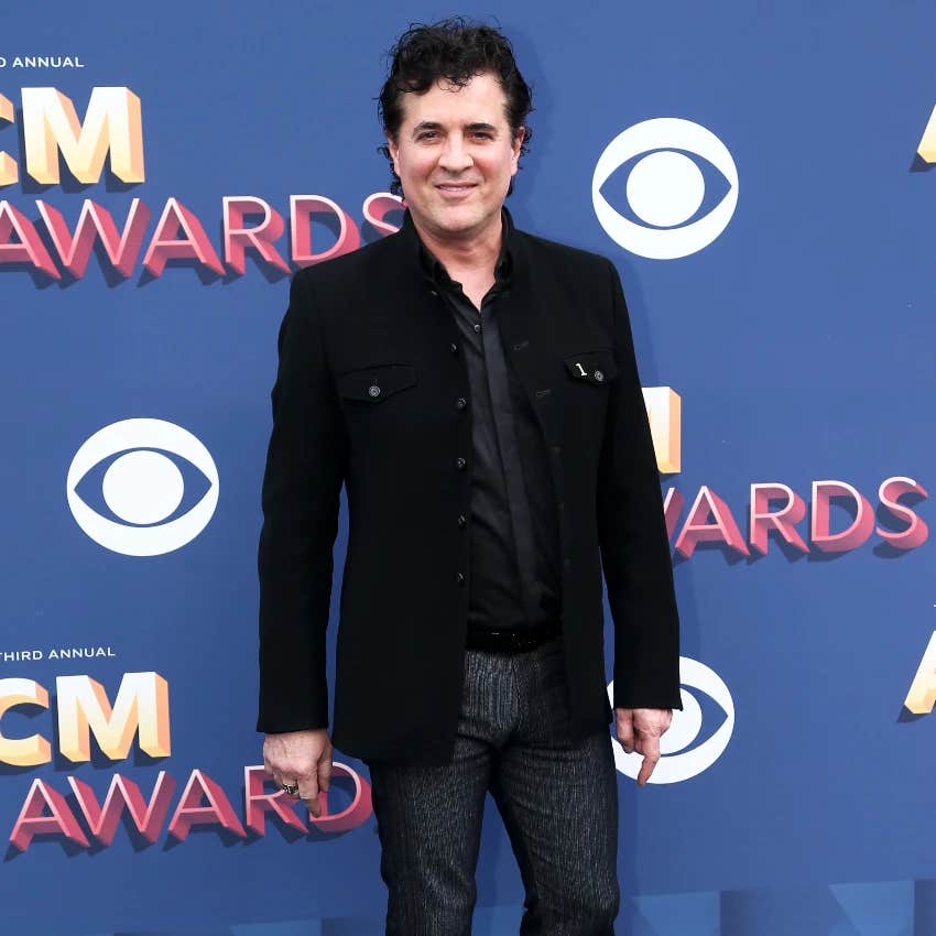 scott borchetta who everyone thinks taylor swift father figure about