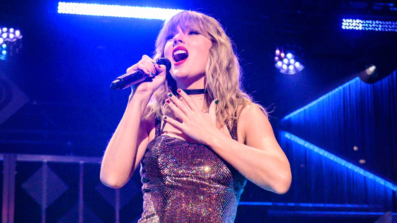 who taylor swift life showgirl songs about