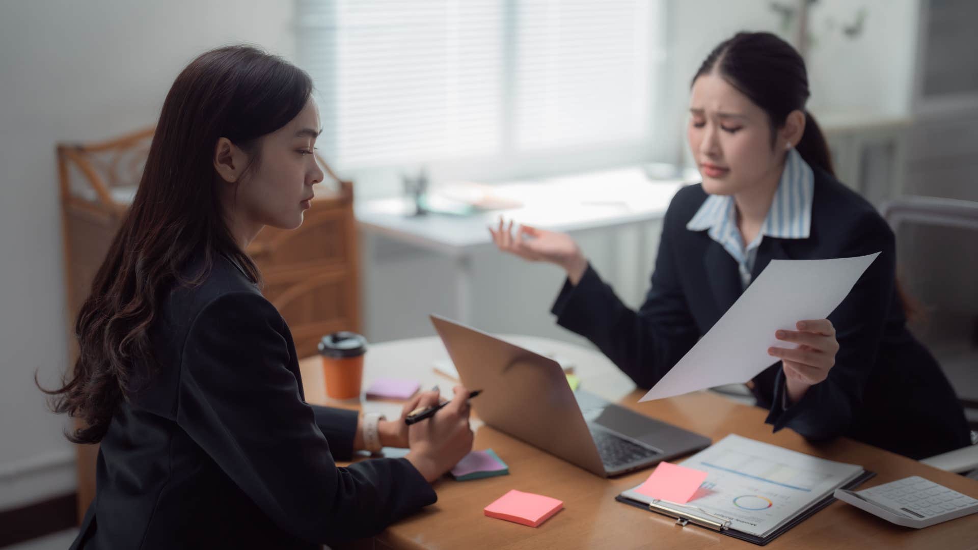 if a woman says I'm not explaining it again she secretly cant stand her coworkers woman telling her coworker she will not be explaining it again