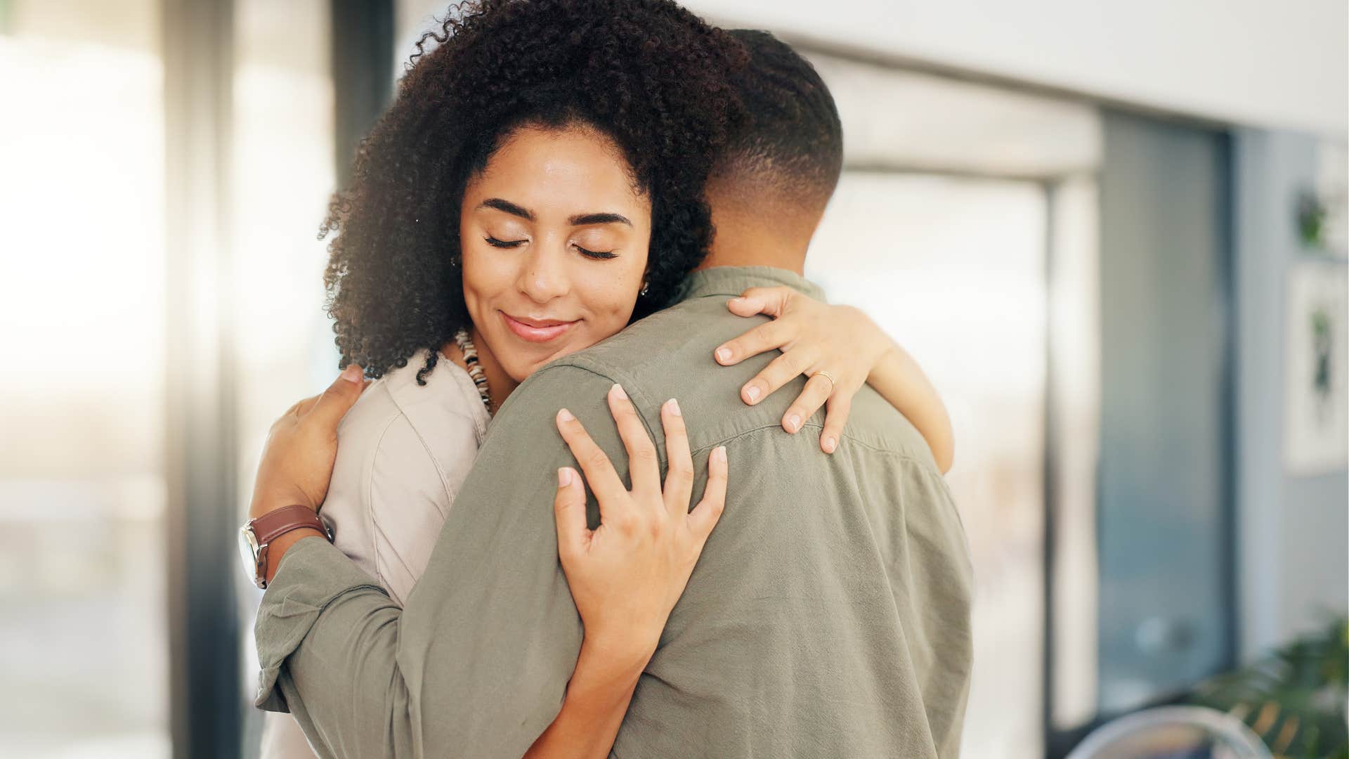 women who are deeply loved by their husbands usually glow in these noticeable ways open vulnerability