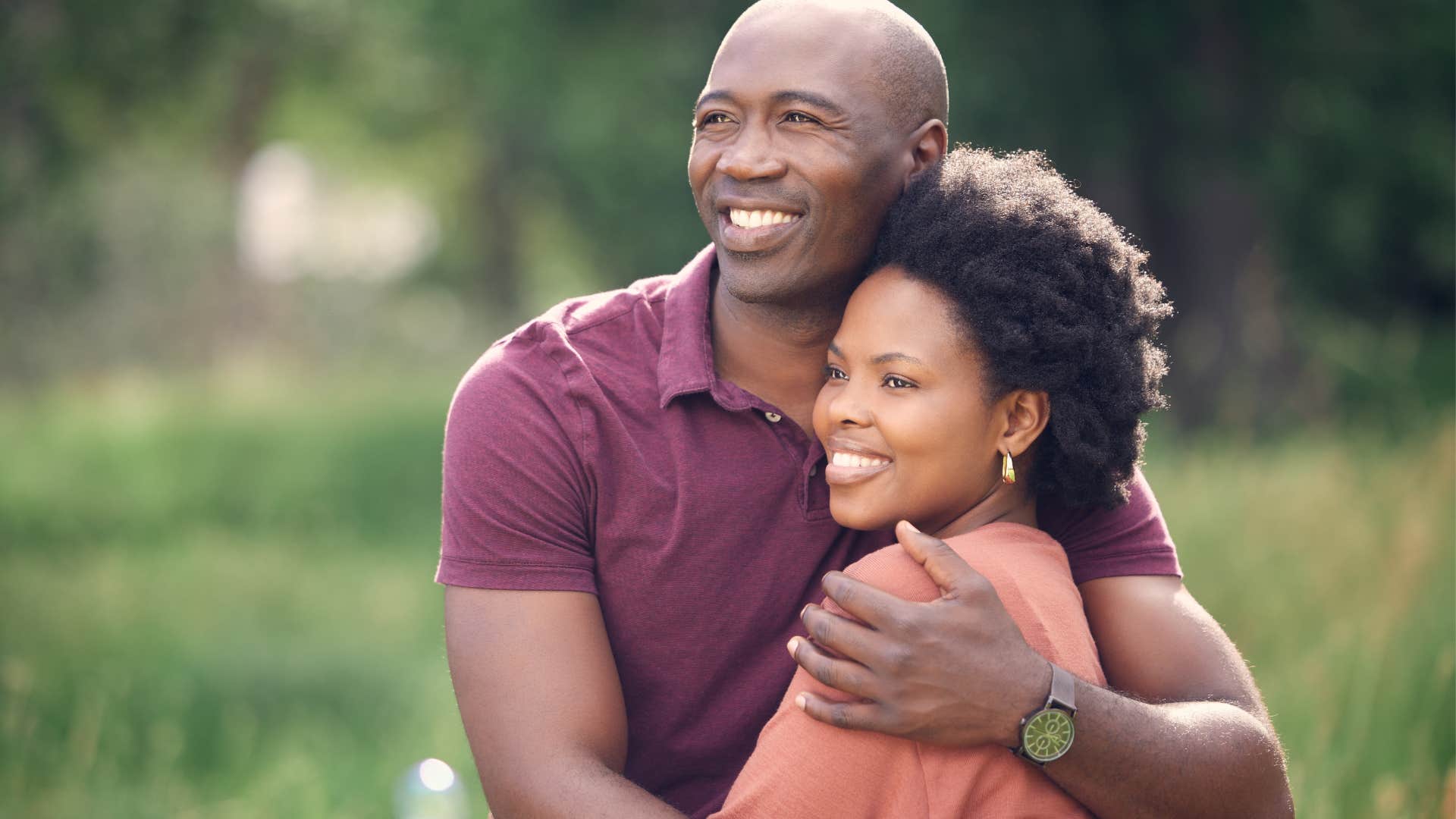 women who are deeply loved by their husbands usually glow in these noticeable ways sparkling eyes