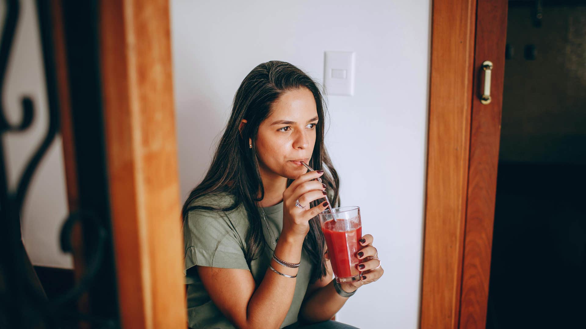 women who feel trapped in their marriage often drink