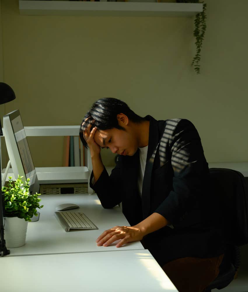 Worker disgusted that his promotion only came with a dollar raise