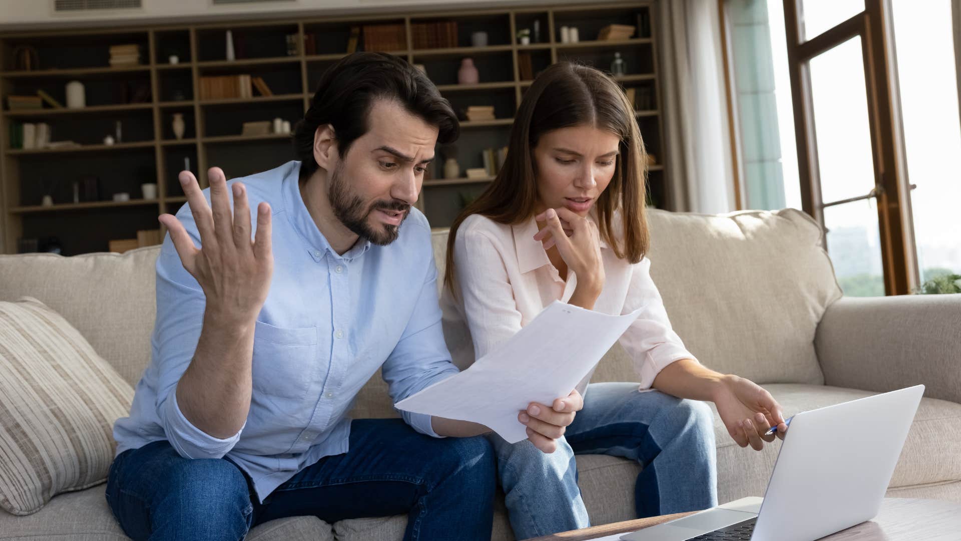 woman who ahs wendy syndrome in her relationship as she tries to do it all