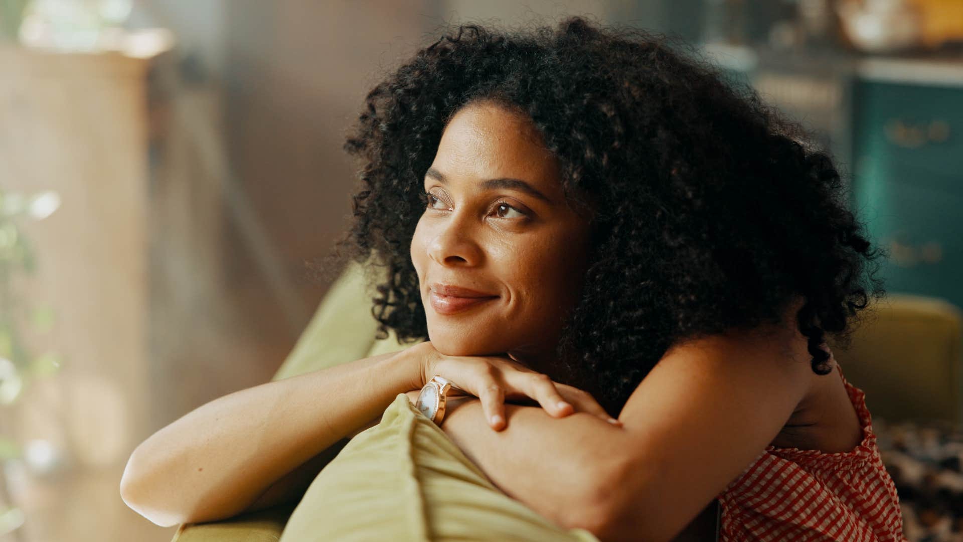 Irreplaceable person is content with life