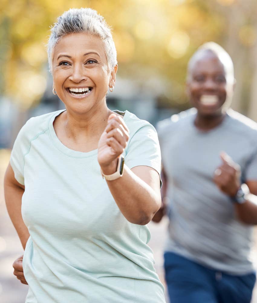 Couple use exercise as seduction