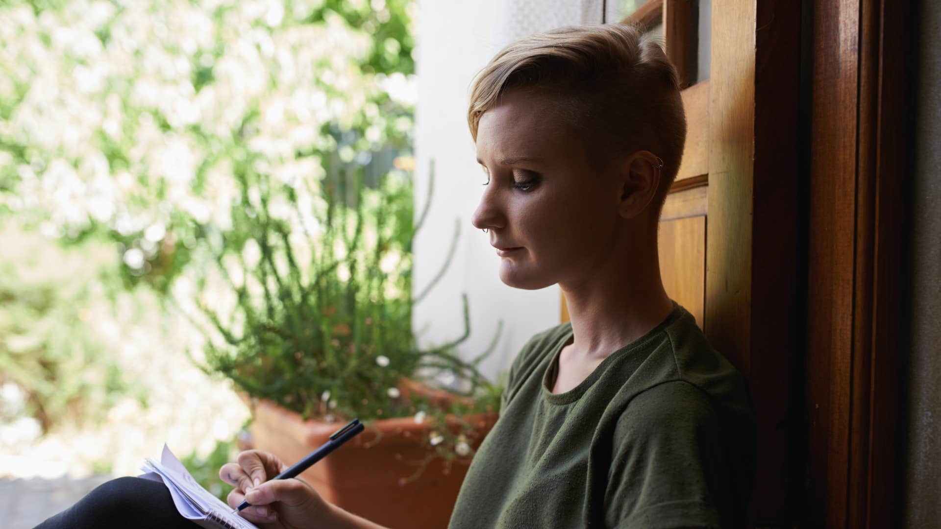 confident person lists their successes