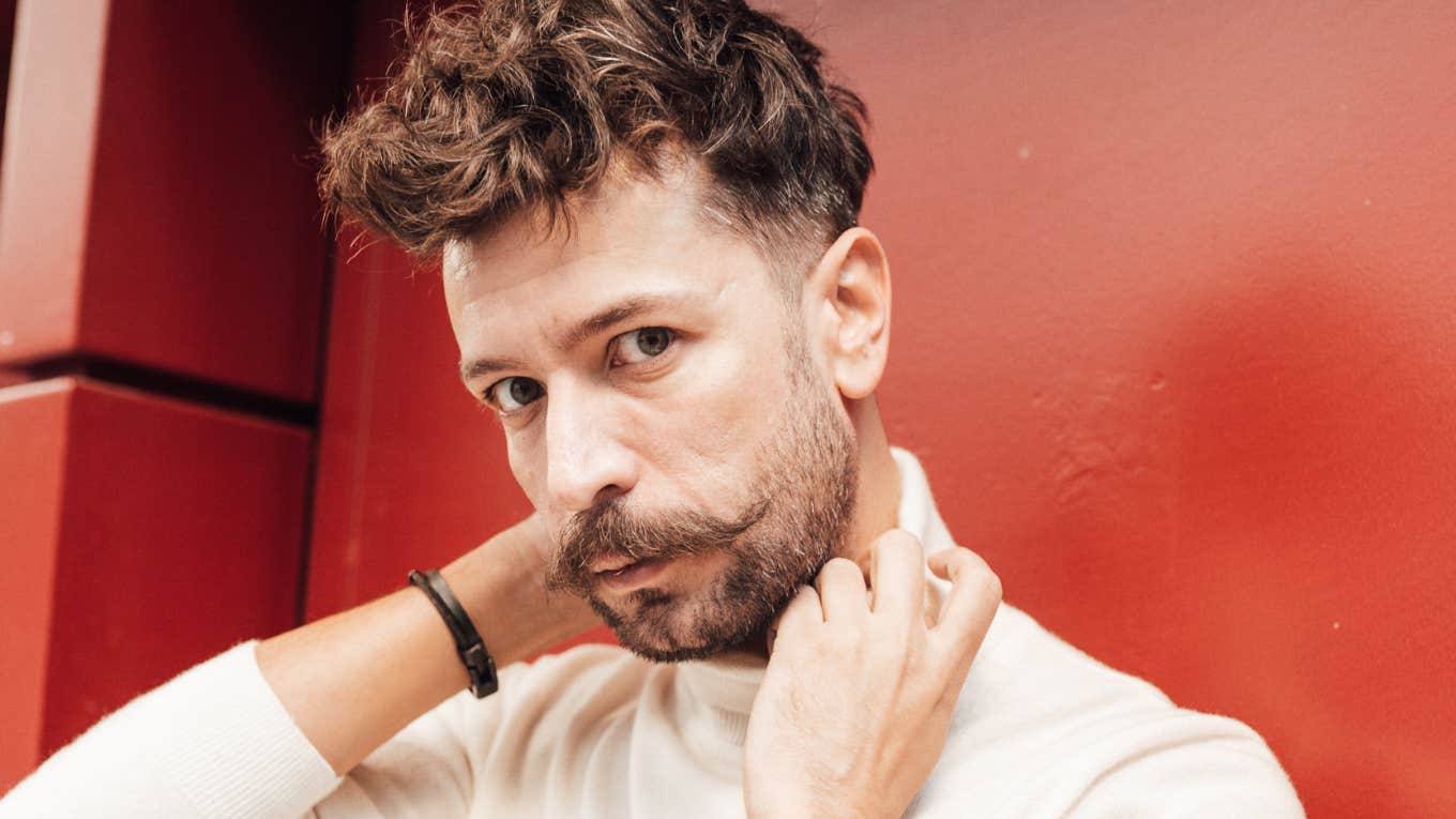 be wary trusting anyone this facial feature face reader