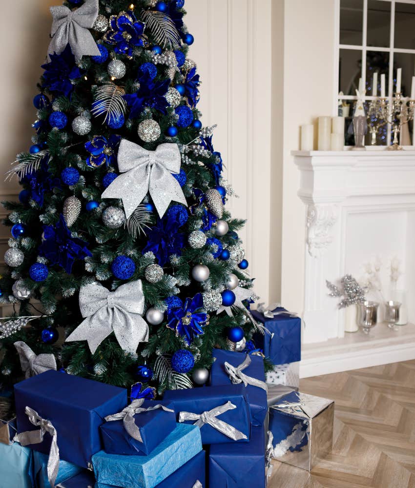 The 5 Christmas Girl Vibes And What They Say About You Blue Christmas girl vibe decor
