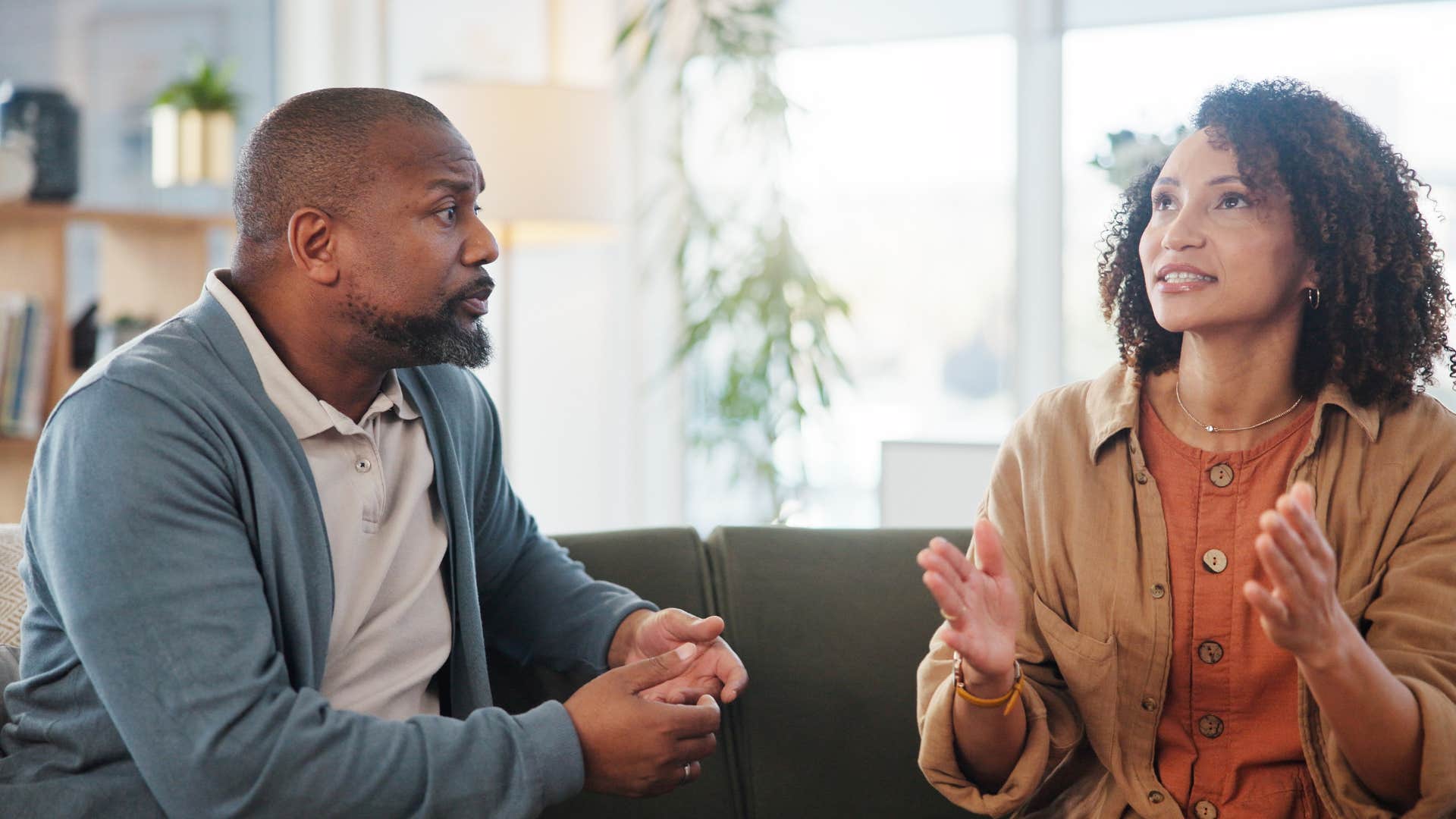 woman talking to man who is mansplaining to her