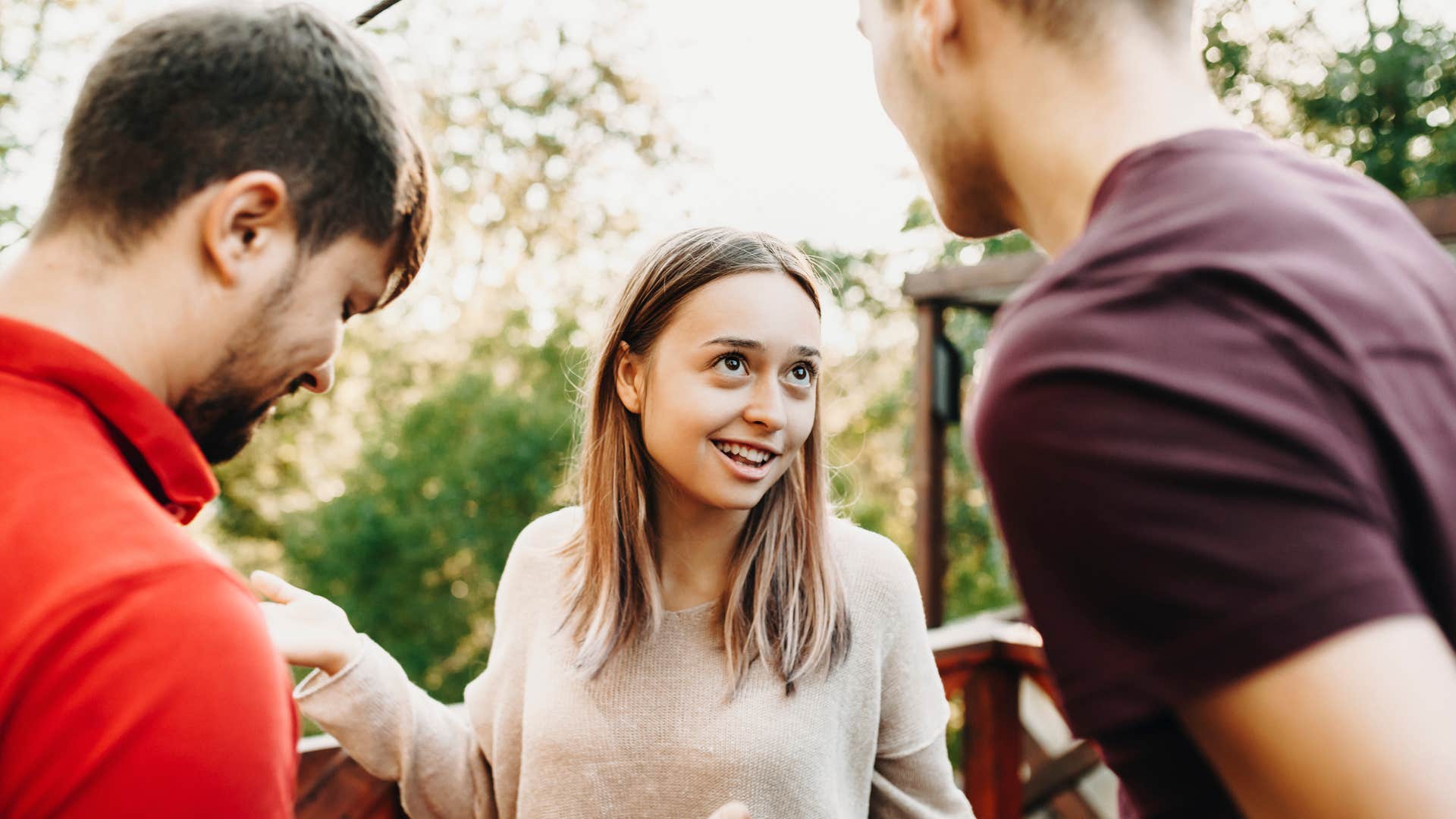 woman being sarcastic to deal with mansplainers