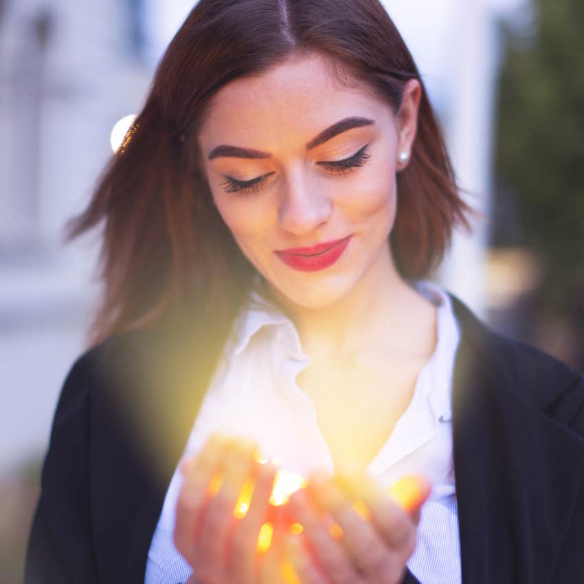 Woman dreaming in gold reveals who she really is
