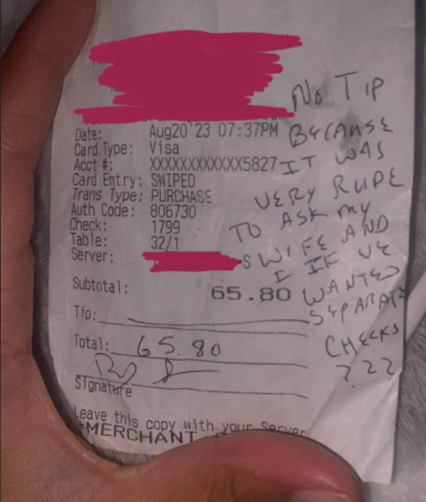 Couple refused to tip server after she asked if they were splitting the bill Reddit
