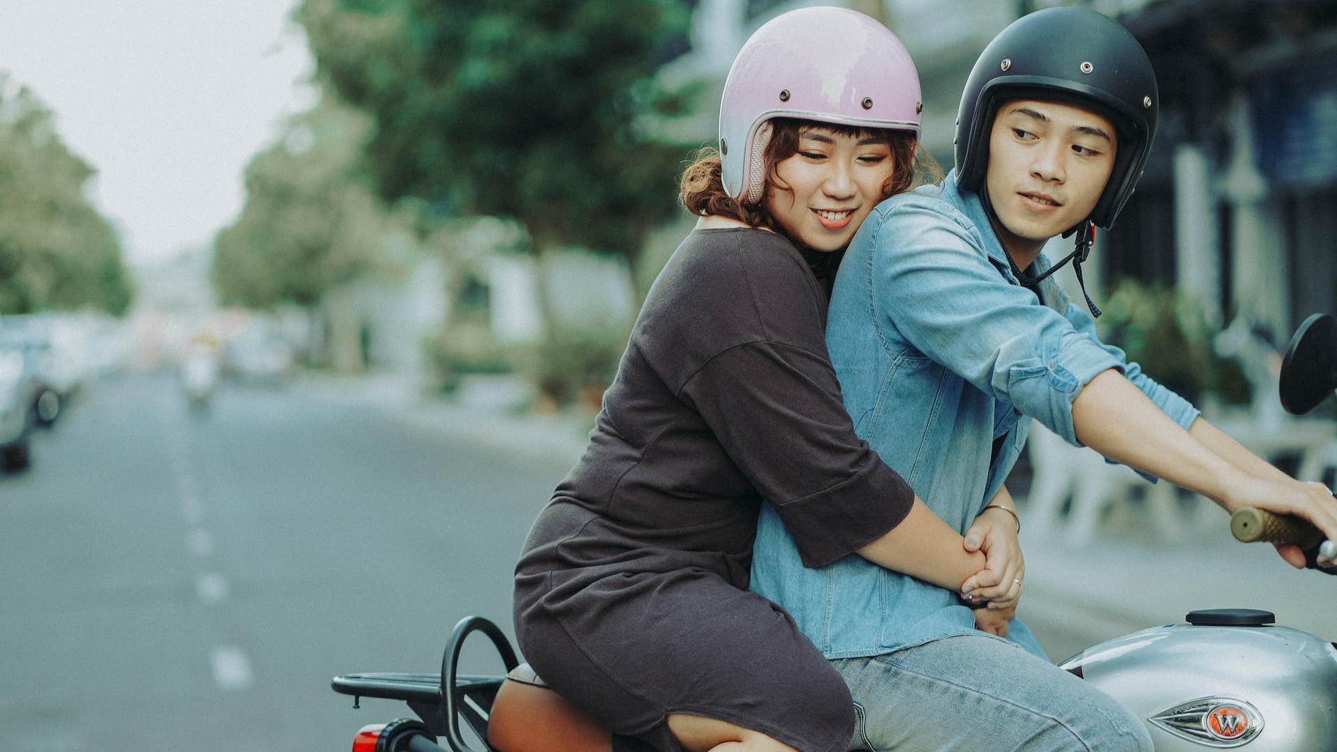 couple who doesnt trash each others goals