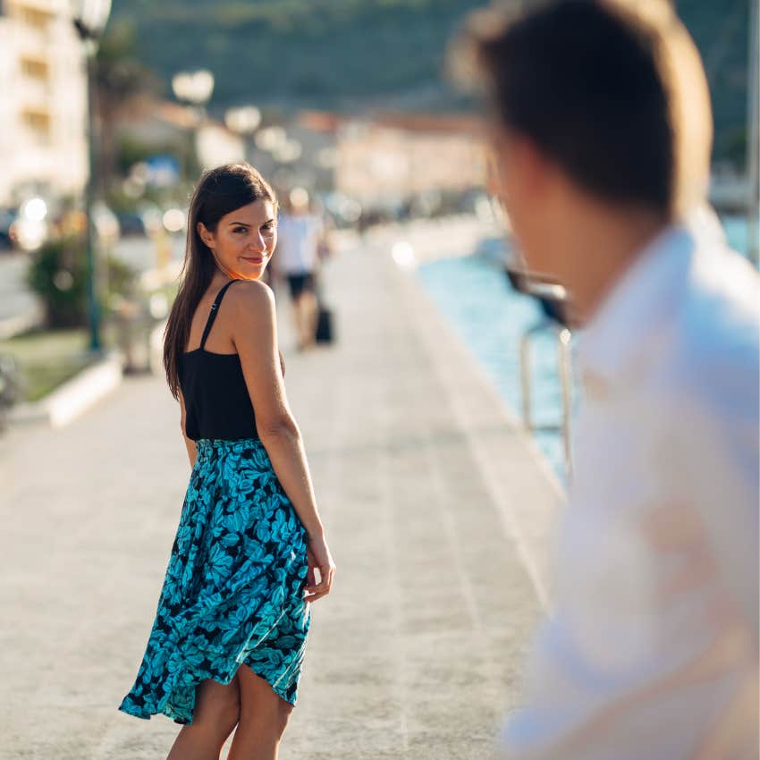 man who can't stop staring at woman because she looks familiar