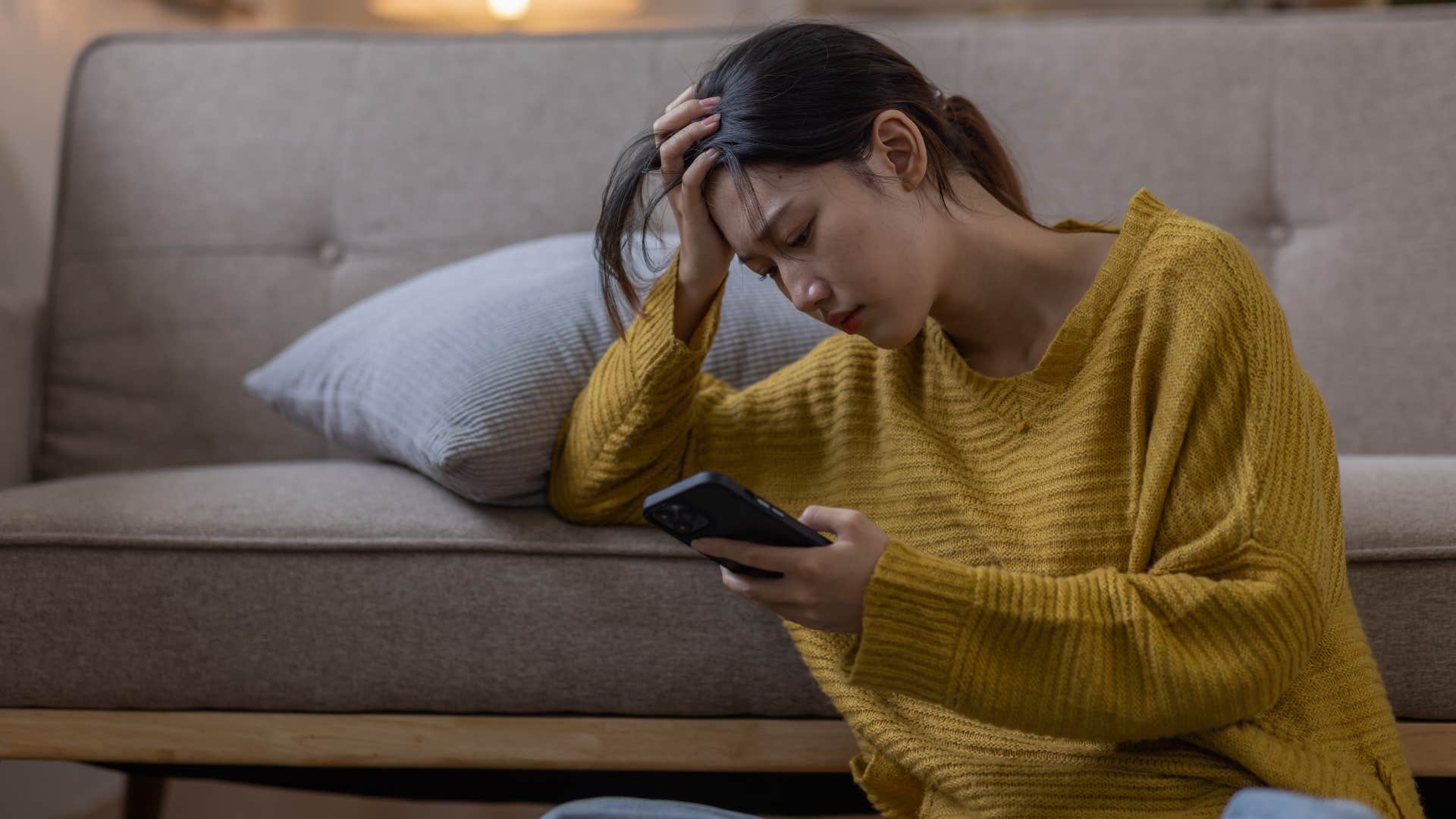 woman who is being ghosted as she missed the warning signs