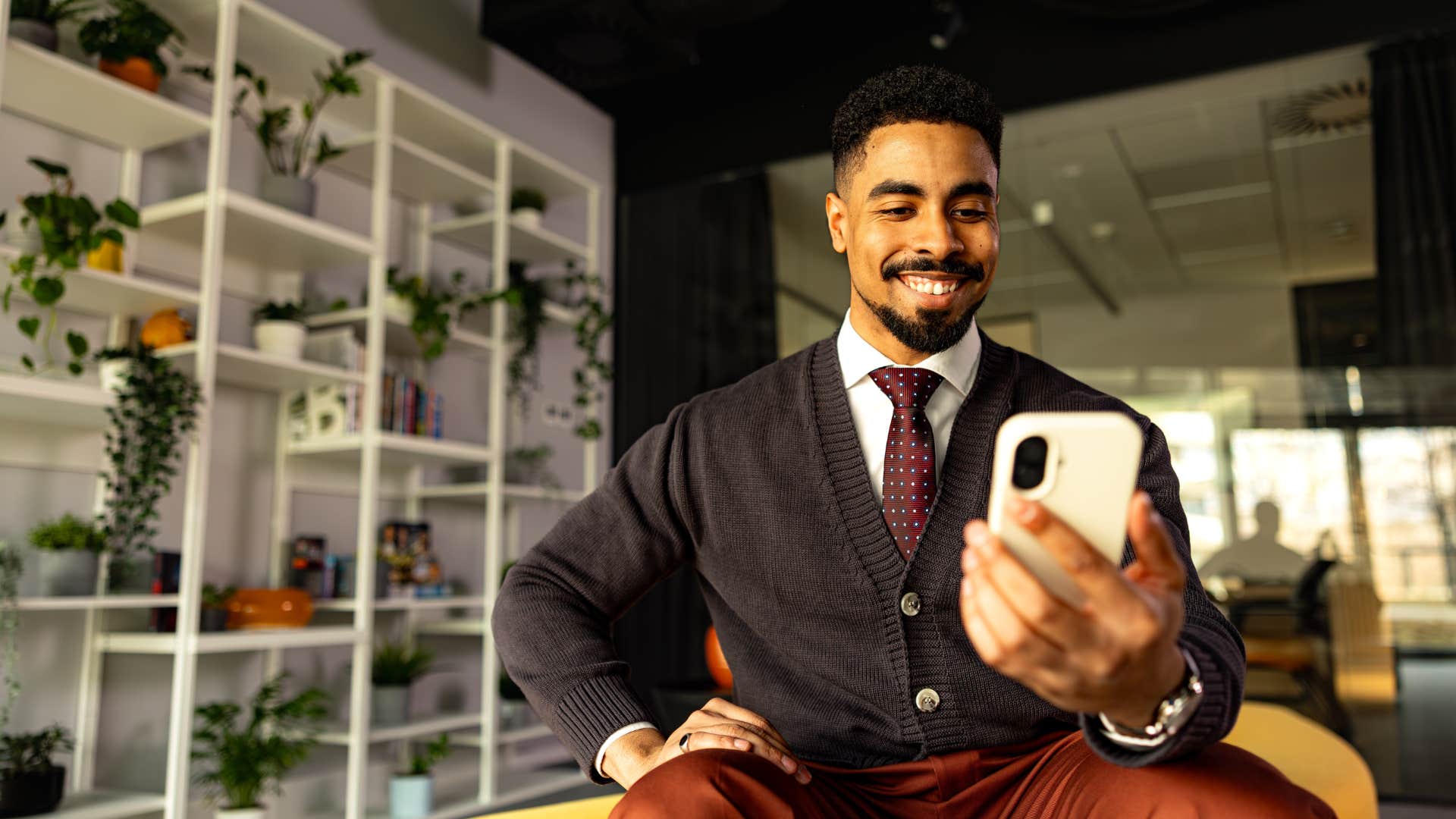 if a man sends you these texts he's way more emotionally attached than they seem I don't want to date anyone else