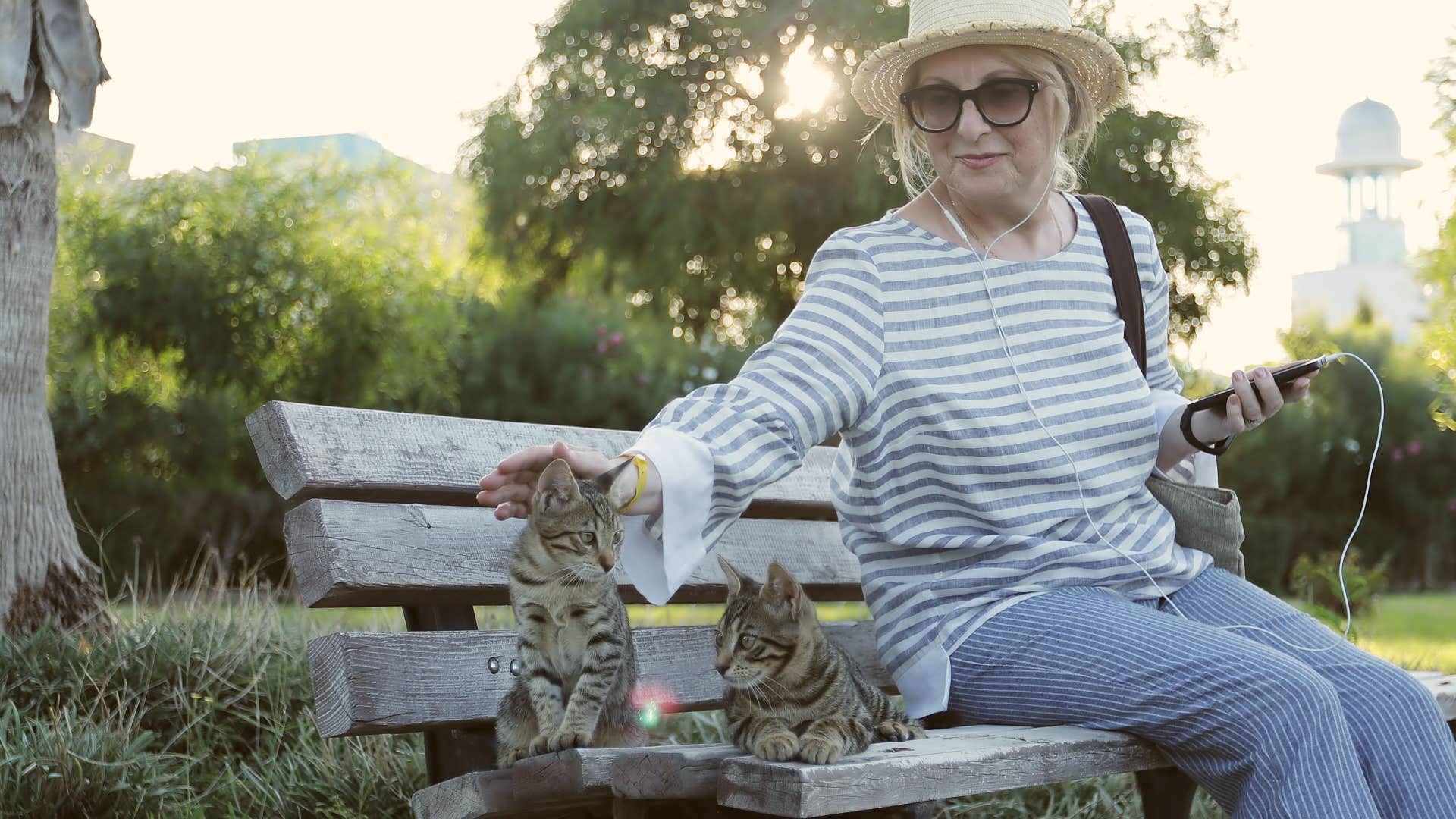 woman who is naturally intuitive with cats