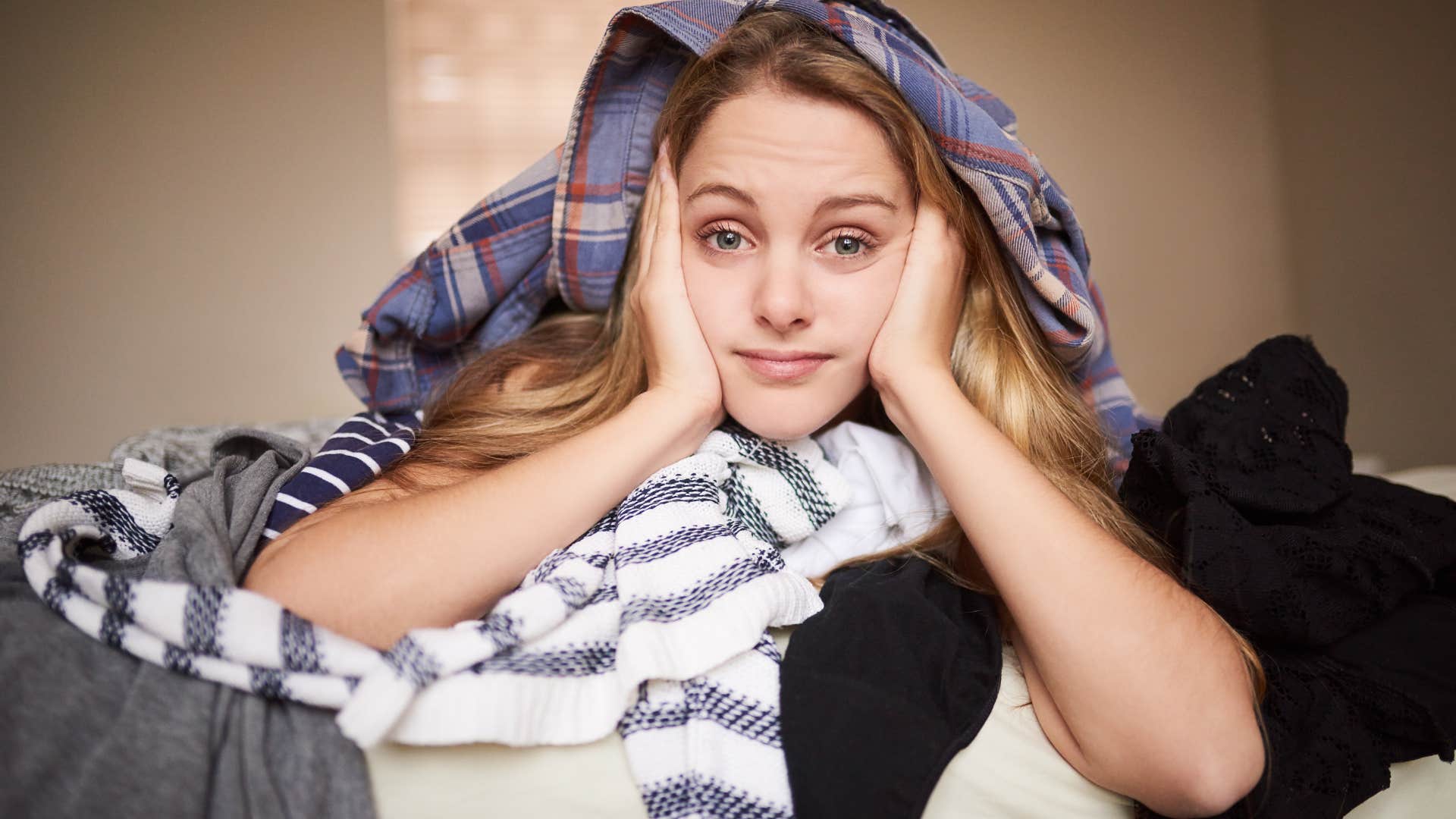 woman who thrives in chaos