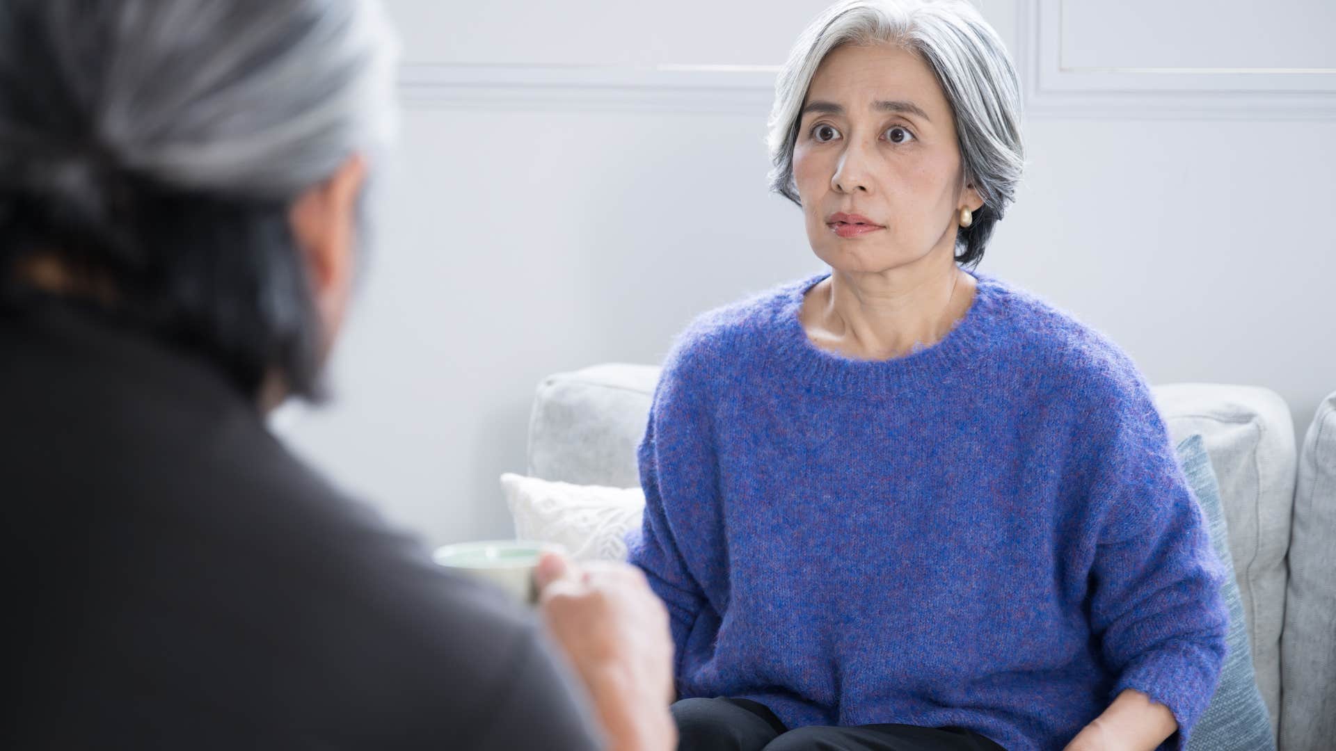 entitled woman saying I don't owe anyone anything to therapist