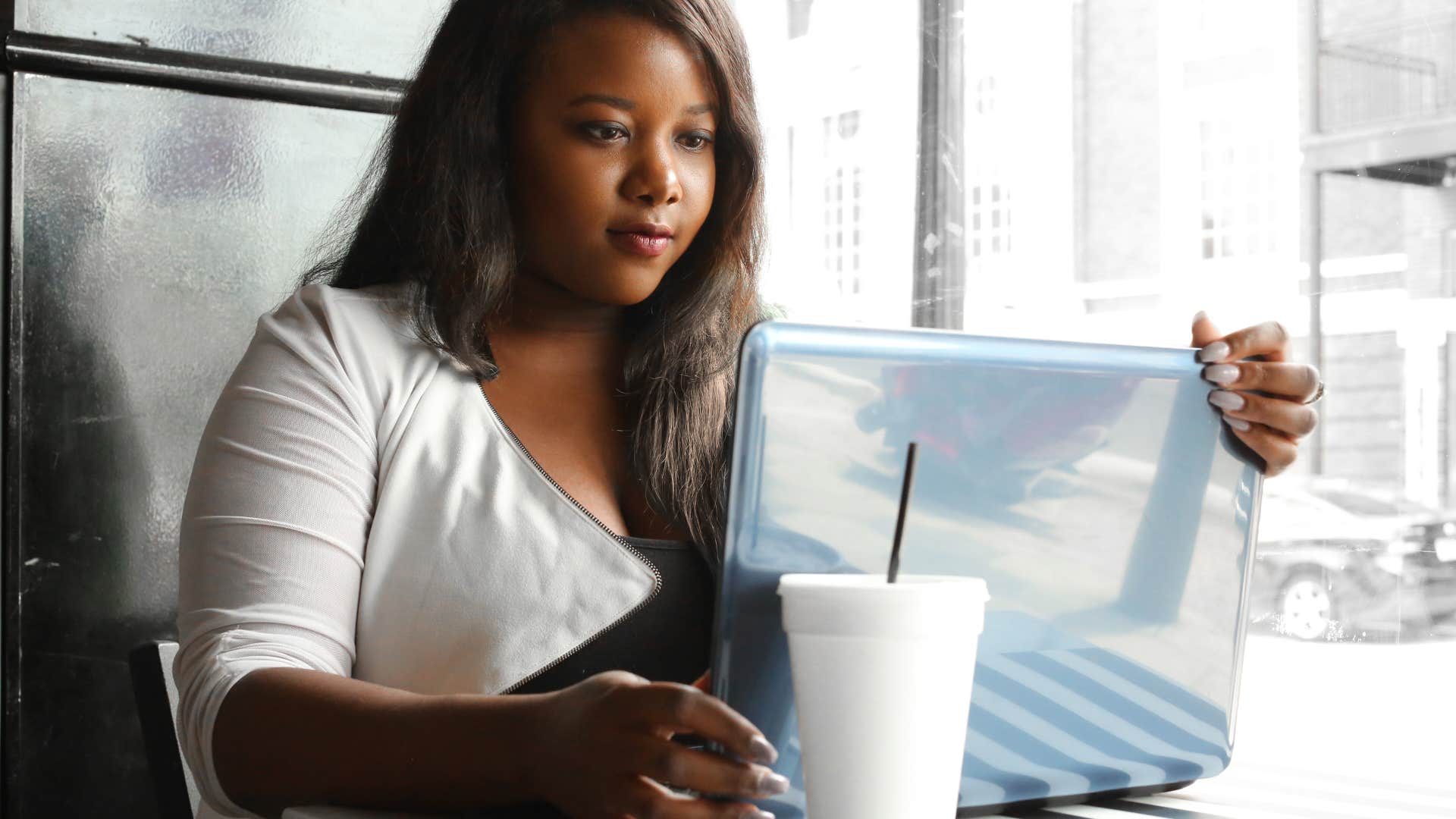 if you grew up in the early 2000s you likely do these oddly specific things without thinking closing popups without reading them