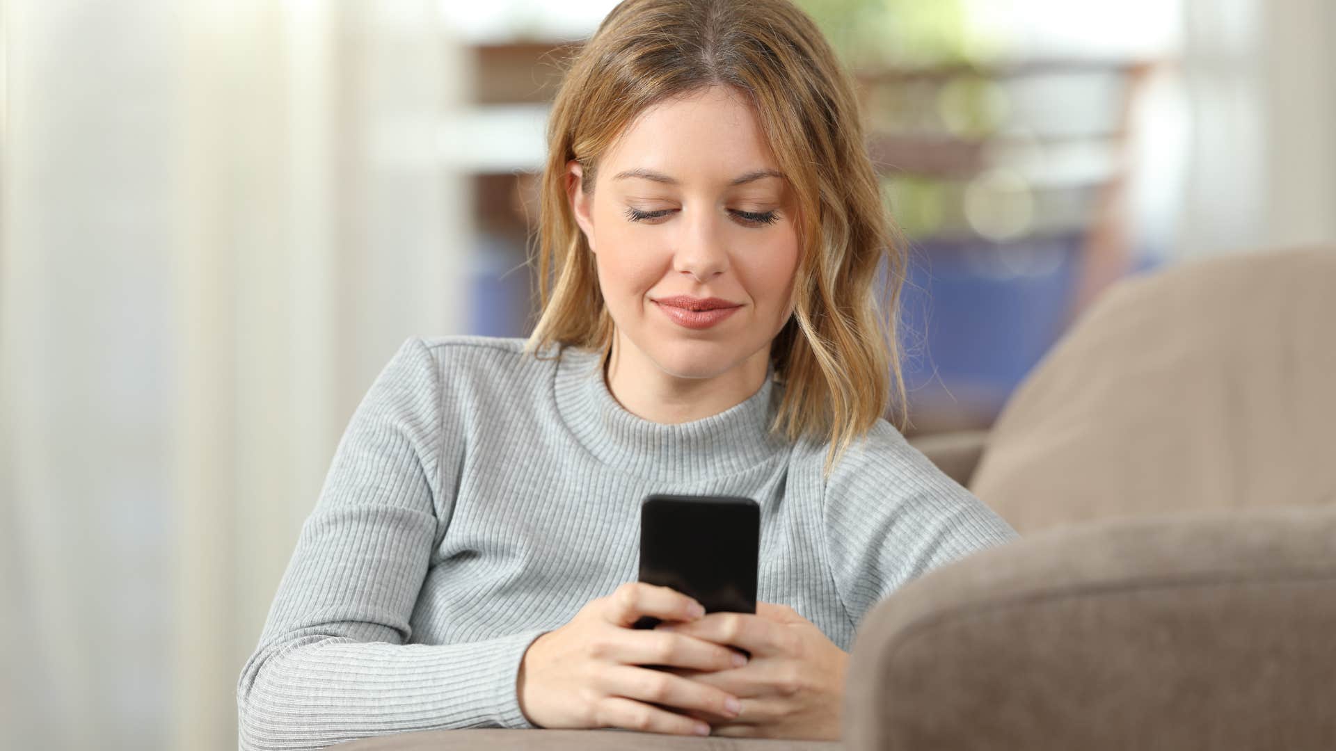 if you grew up in the early 2000s you likely do these oddly specific things without thinking never leaving anyone on read