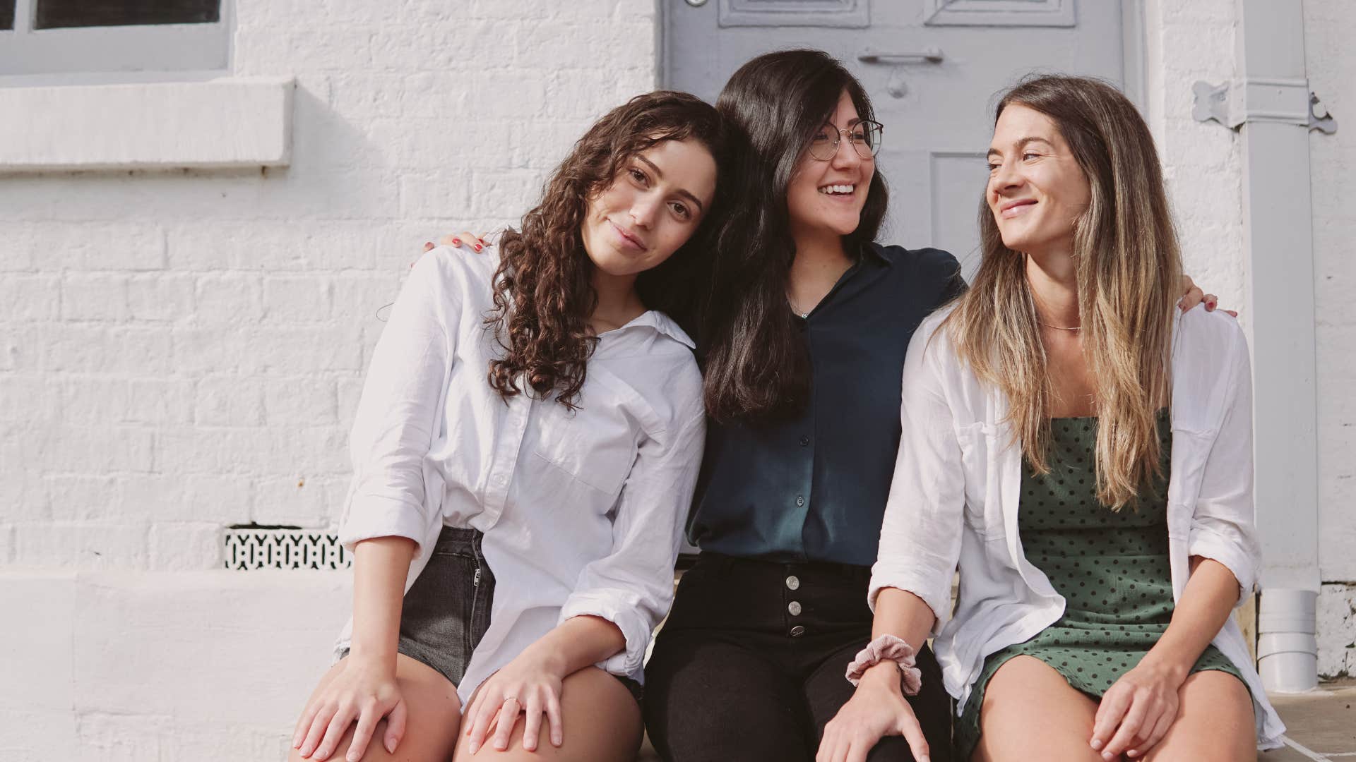 if you grew up in the early 2000s you likely do these oddly specific things without thinking saying stay loyal to fashion trends